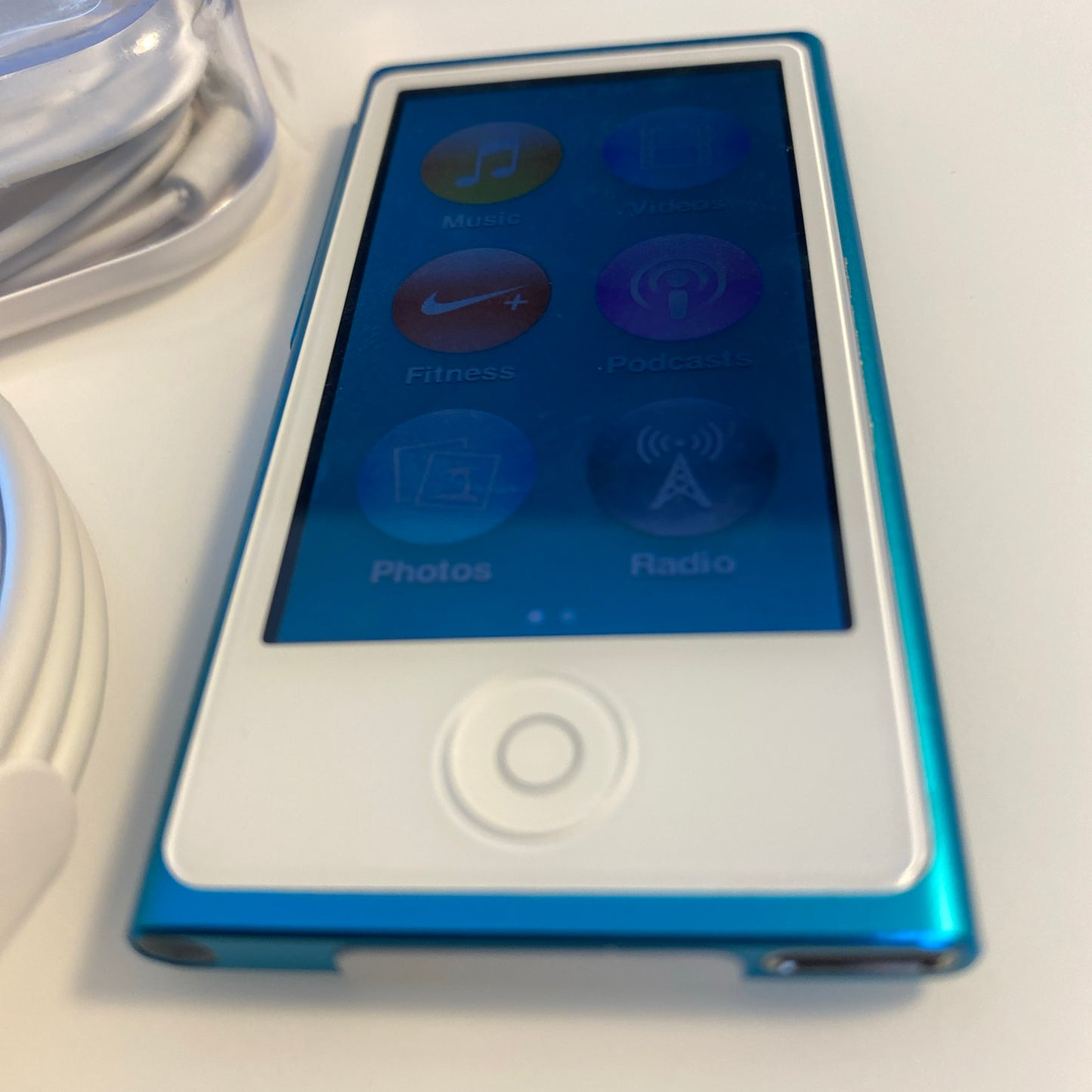 Apple iPod nano 7th Gen Blue (16 GB) NEW BATTERY Very Nice