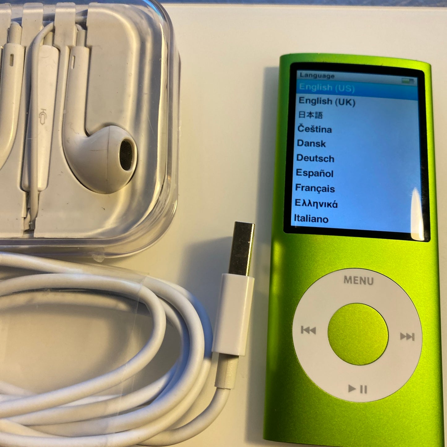 Apple iPod nano 4th Gen Green (8 GB) NEW BATTERY - Exceptional condition