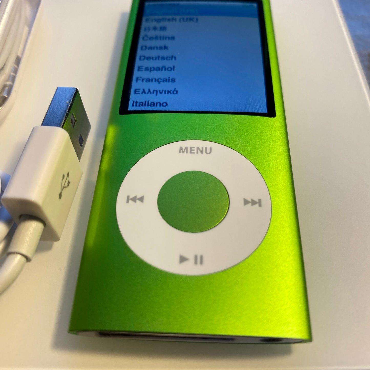 Apple iPod nano 4th Gen Green (8 GB) NEW BATTERY - Exceptional condition