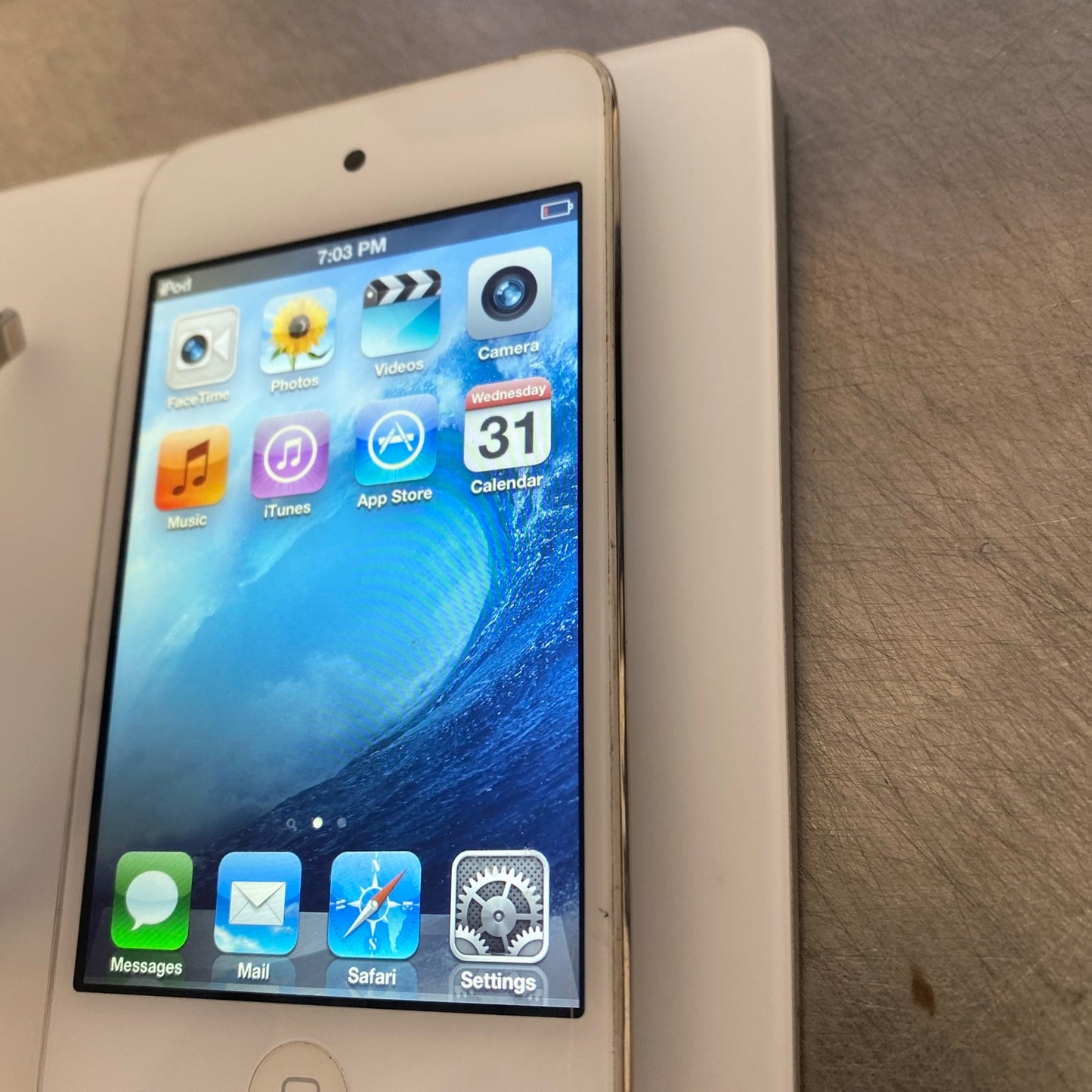 iPod touch 4th Generation - White 32gb