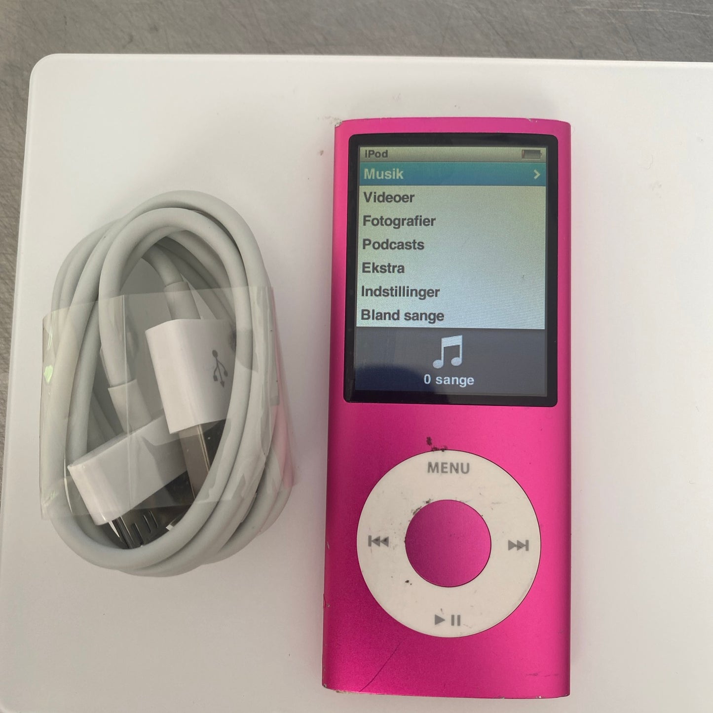 Apple iPod Nano 4th Generation 16GB Pink, New Battery