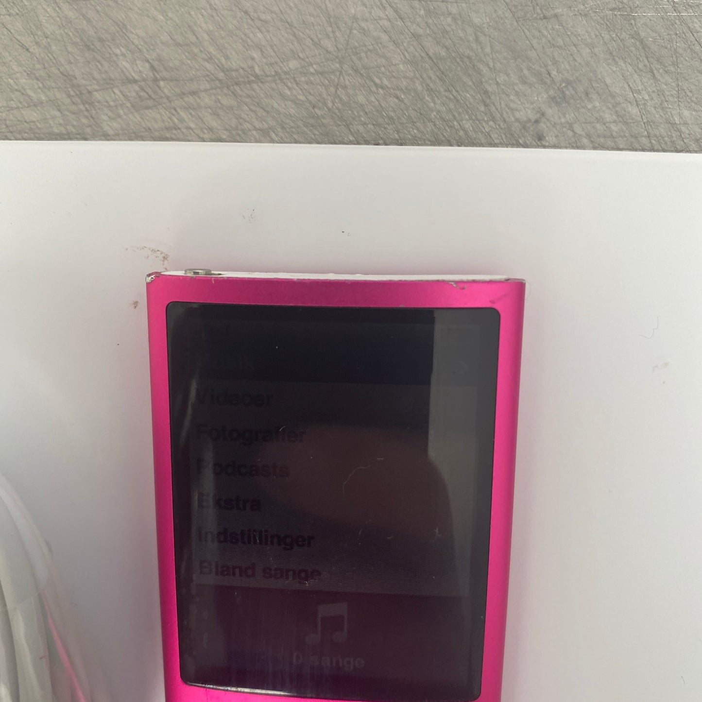 Apple iPod Nano 4th Generation 16GB Pink, New Battery
