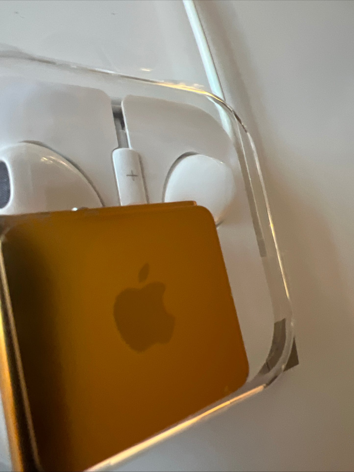 Apple iPod Gold Shuffle 4th Generation New Battery Installed New
