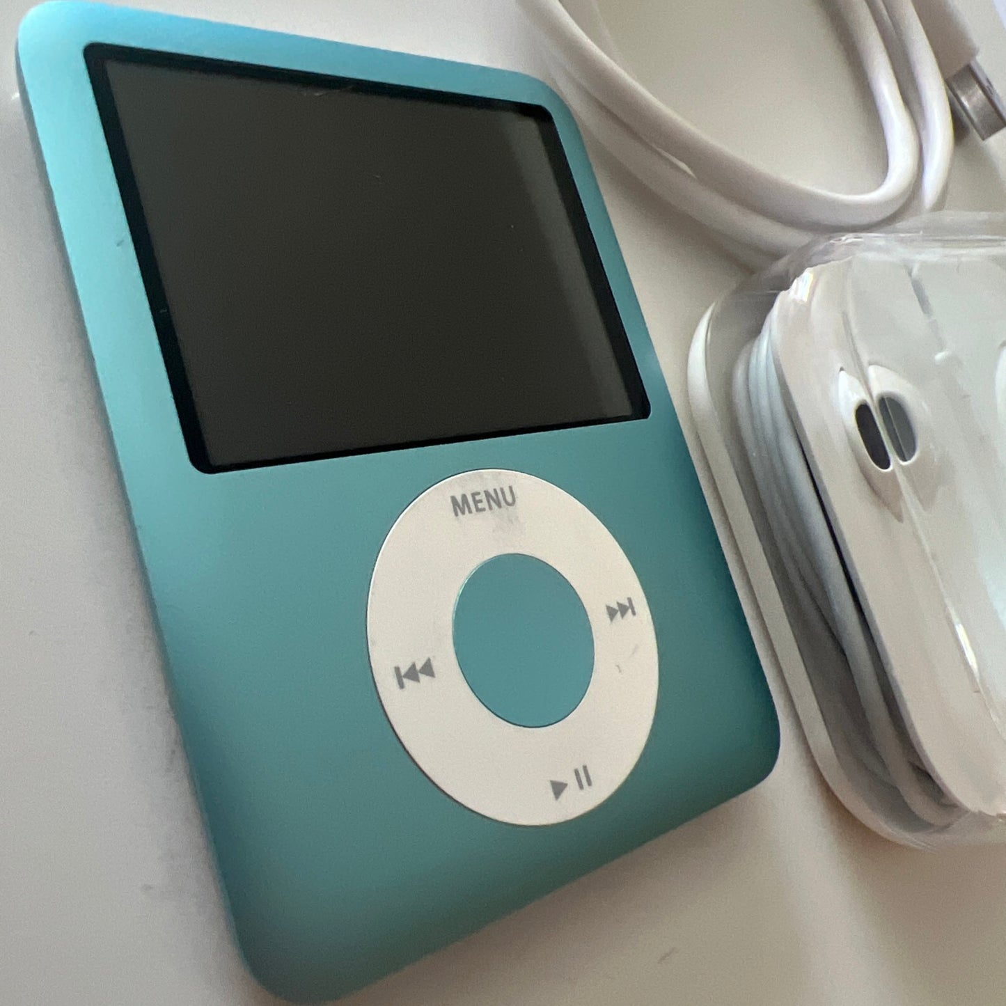 ipod nano 3rd generation 8gb Blue New Battery