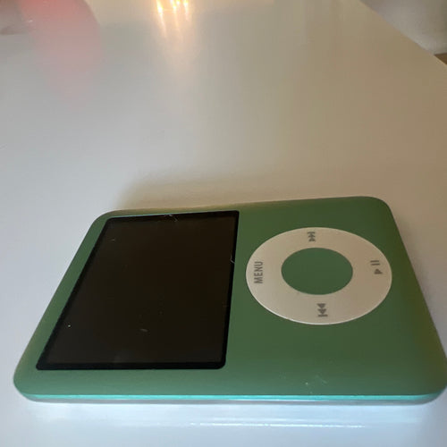 Apple iPod Nano 3rd Generation Light Green 8 GB New Battery New LCD