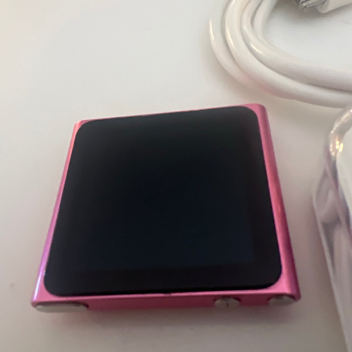 Apple iPod nano 6th Generation Pink (8gb) Expect nicks along the corners. NEW BATTERY - NEW SCREEN