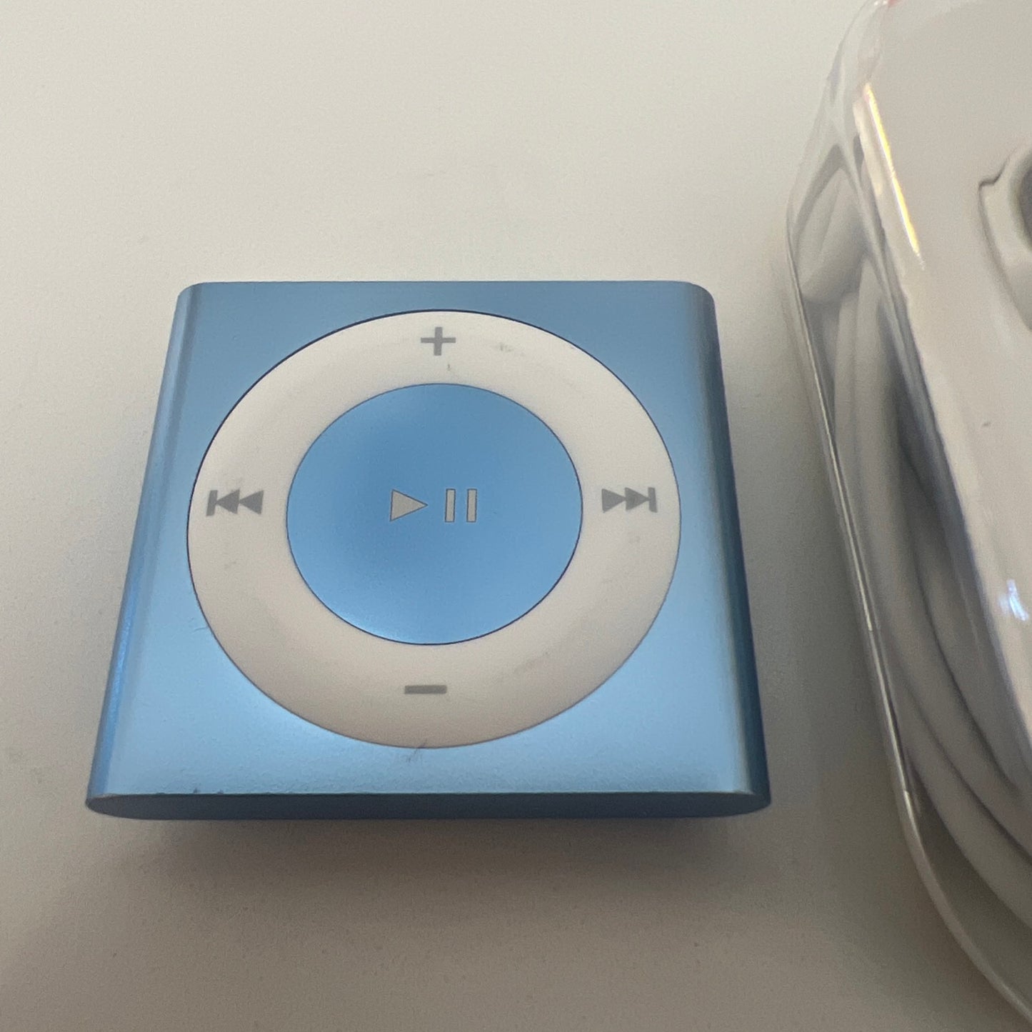 Apple iPod Blue Open Box Shuffle 4th Generation New Battery Installed