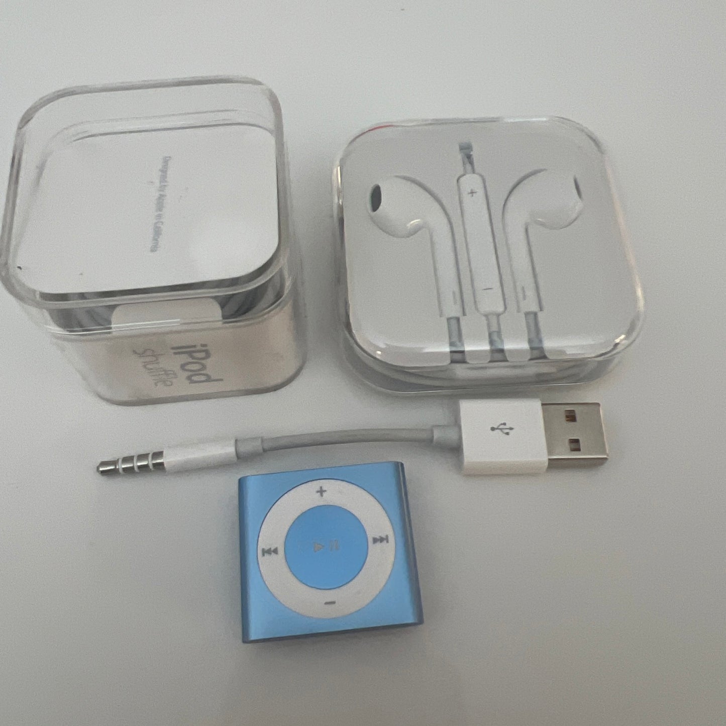 Apple iPod Blue Open Box Shuffle 4th Generation New Battery Installed