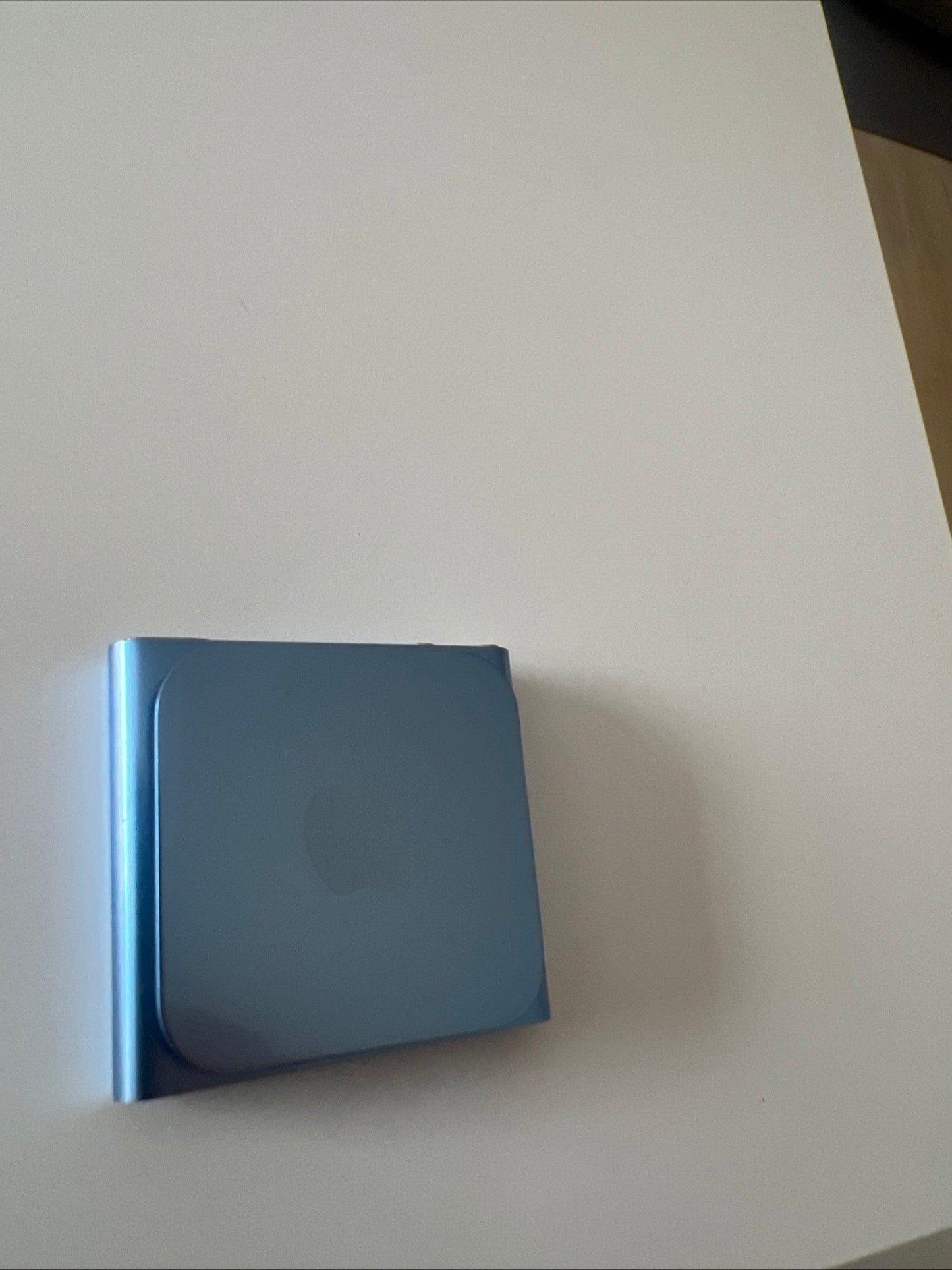 Apple iPod nano 6th Gen Blue (16 GB) Very Nice. NEW BATTERY NEW SCREEN