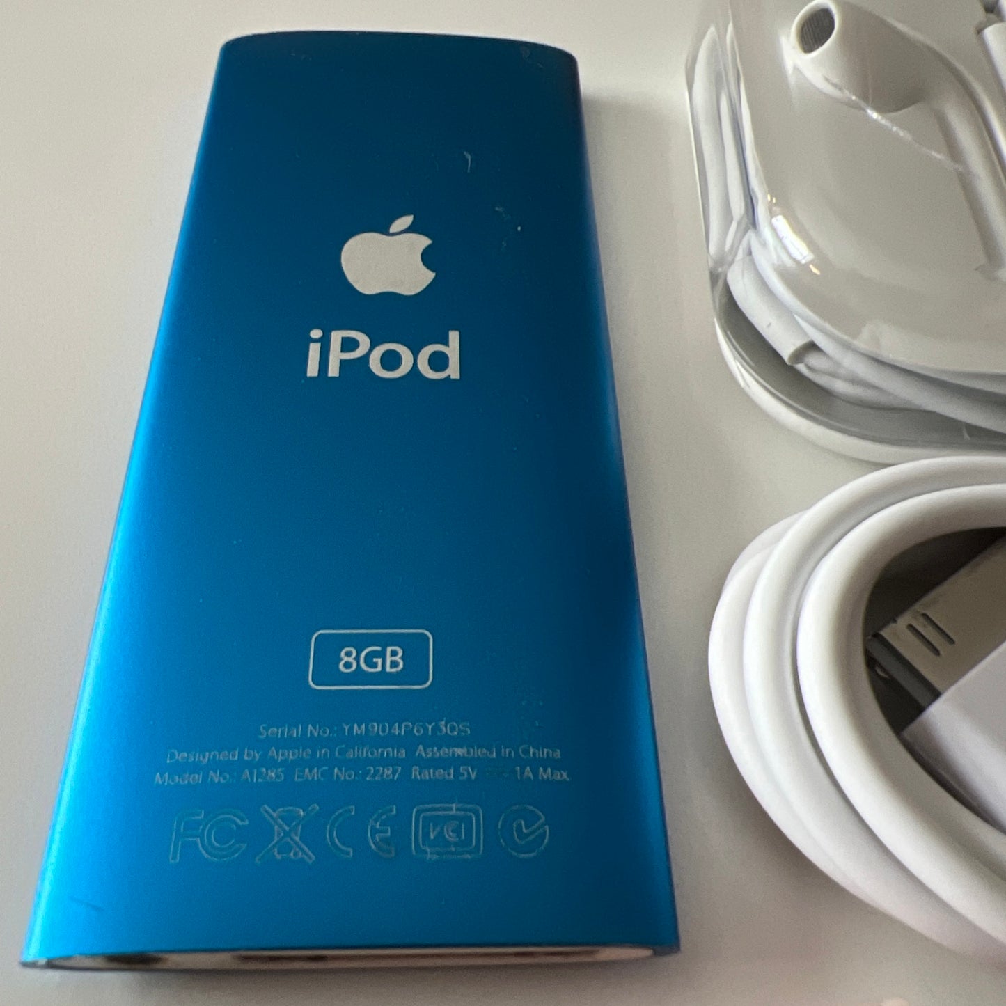ipod nano 4th generation Blue 8gb - New Battery installed