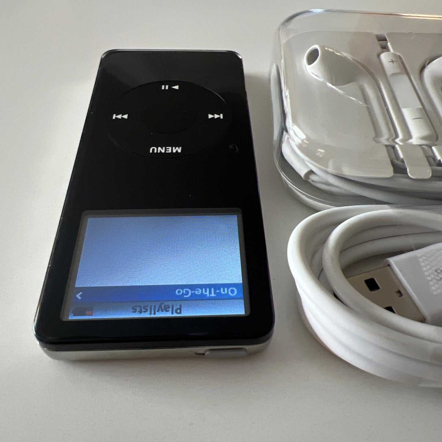 Apple iPod Nano, 1st generation, Black, 2GB, New Battery