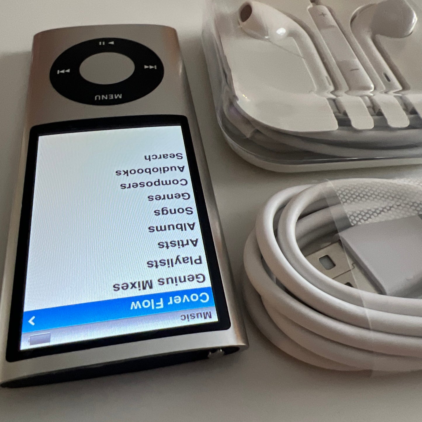 Apple iPod Nano 5th Generation Silver 8GB New Battery