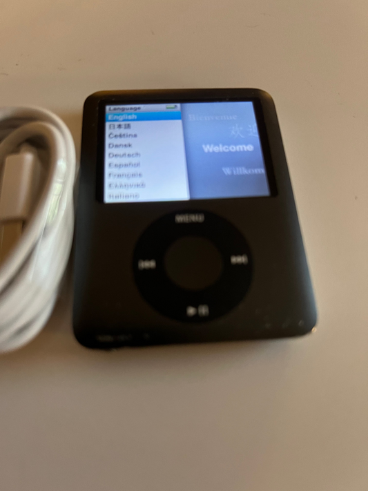 iPod nano 3rd Generation 8gb Black